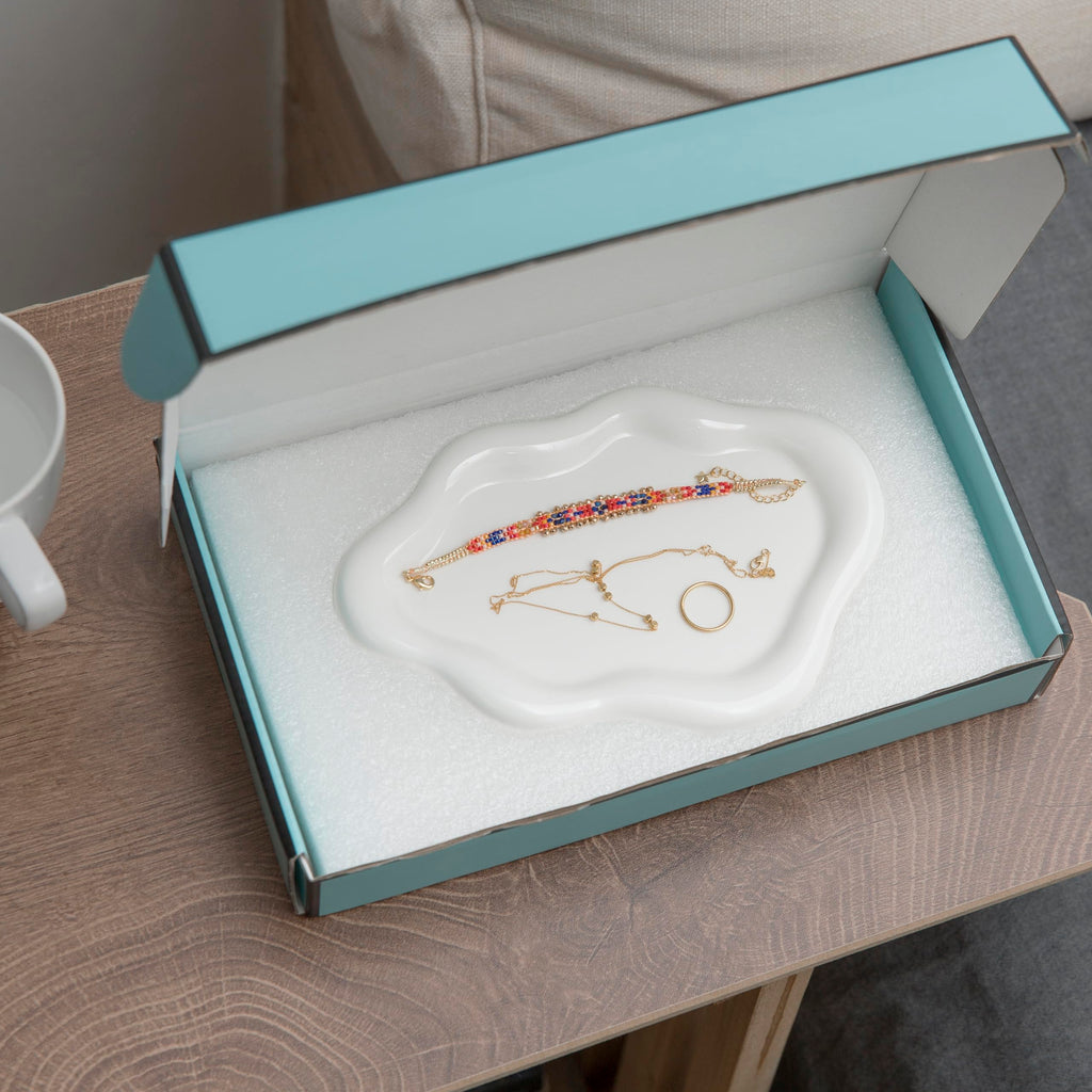 Lynagert Cloud Trinket Dish, Chubby Jewelry Tray, Ceramic Jewelry Ring Trinket Dish for Rings Earrings Necklace Organizer, Mother's Day Thanksgiving Christmas Birthday Bridesmaid Gifts (Silver)