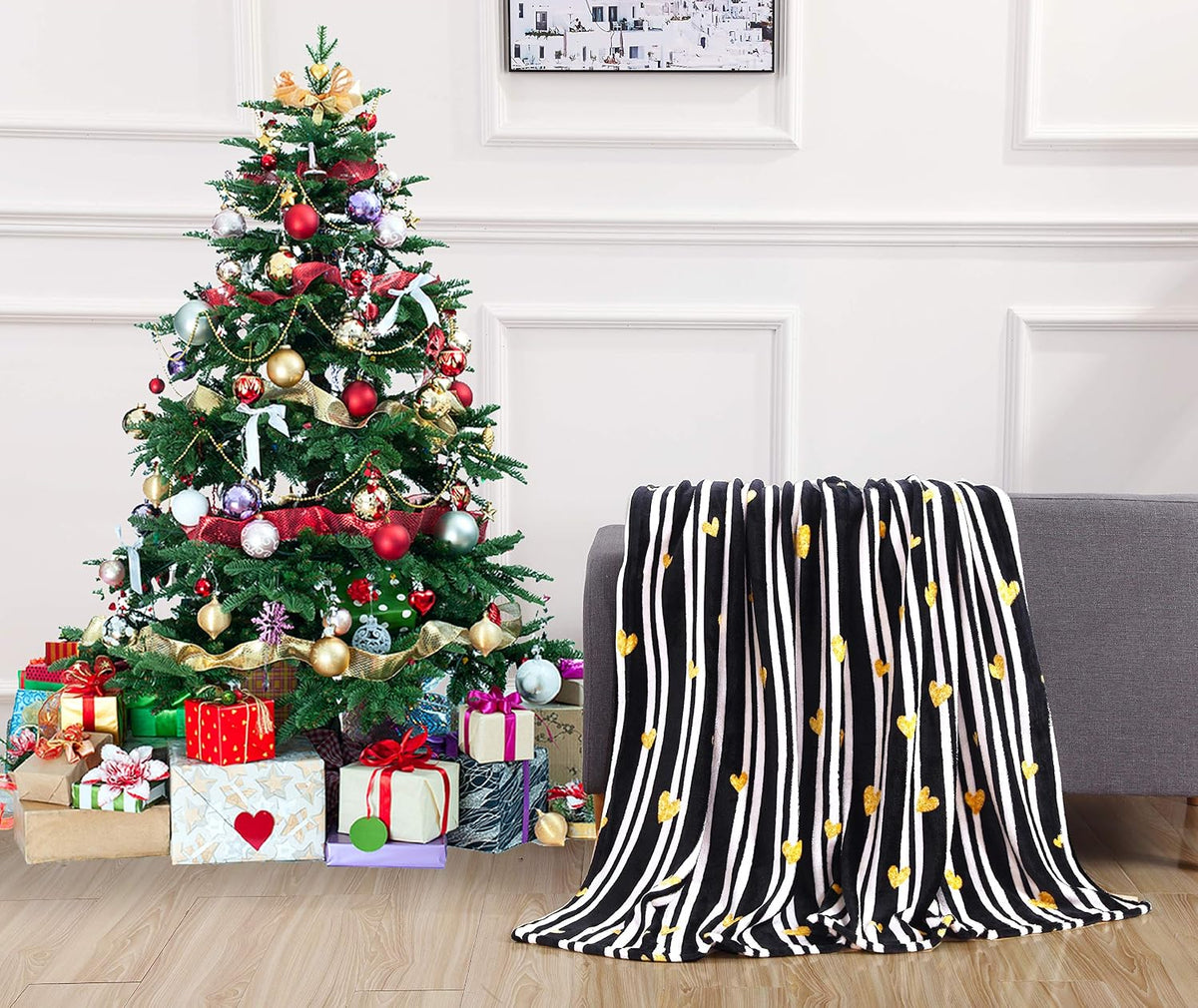 Elegant Comfort Luxury Velvet Super Soft Christmas Prints Fleece Blanket-Holiday Theme Home Décor Fuzzy Warm and Cozy Throws for Winter Bedding, Couch and Gift, 50 x 60 inch, Burgundy Reindeer